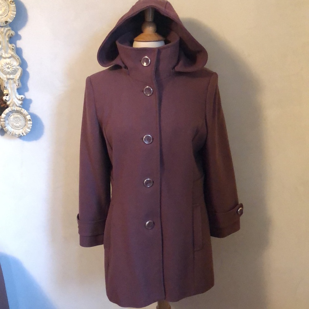 Kenneth Cole Mauve Wool Blend single breast Coat w/mauve & sliver buttons Size14
